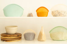 Afbeelding in Gallery-weergave laden, Hugger Bag 900ml